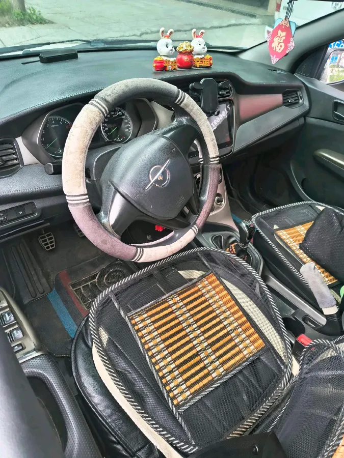 2017 HaiMa M3 1.5L 112HP L4 5MT,autocango,china used car exporter,china ev exporter,chinese used car exporter,chinese used ev exporter