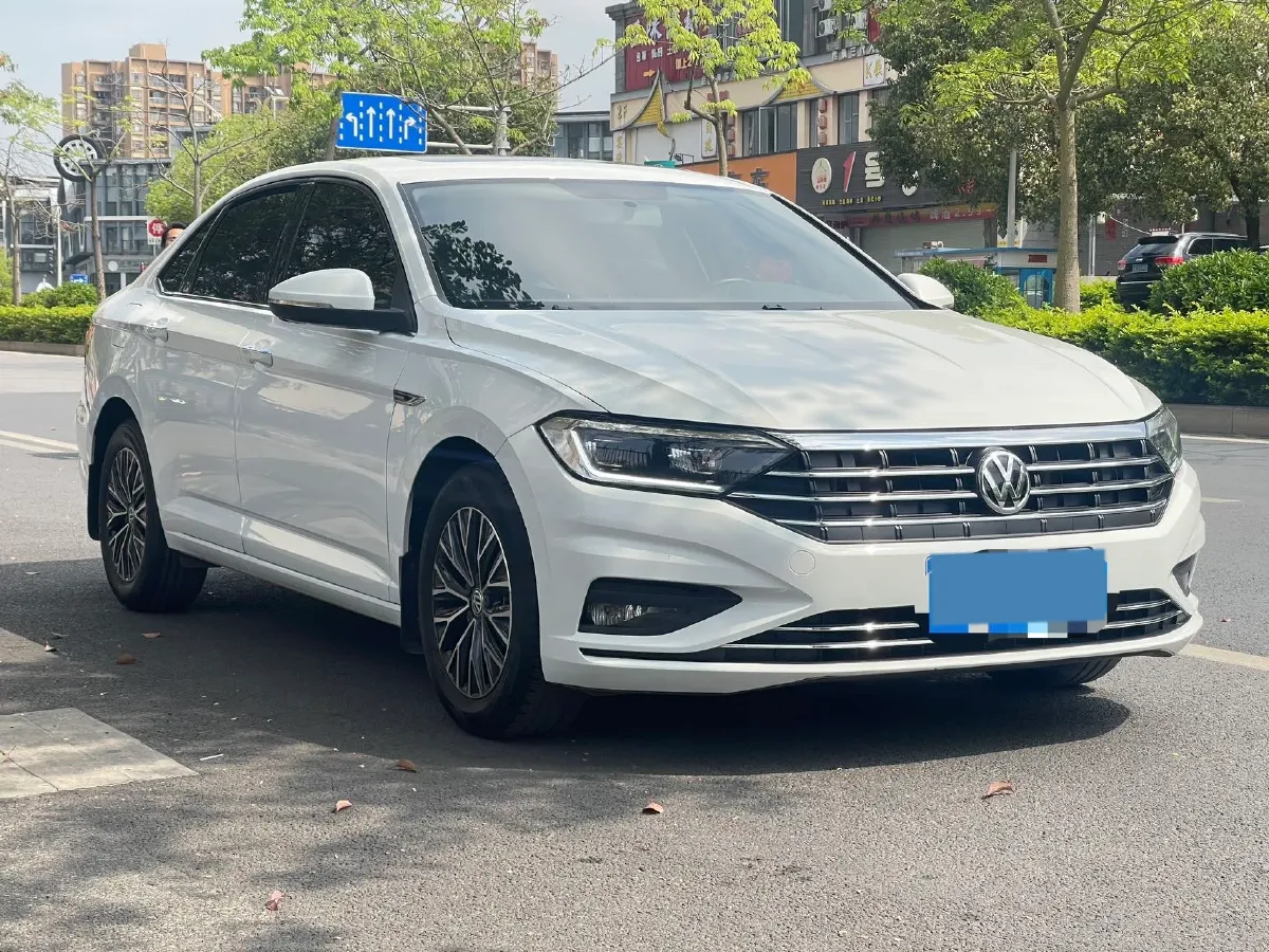 2019 Jeep Renegade 1.3T 173HP L4 7DCT,autocango,china used car exporter,china ev exporter,chinese used car exporter,chinese used ev exporter