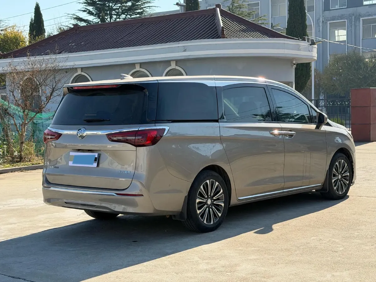 2022 Buick GL8 2.0T 237HP L4 9AT,autocango,china used car exporter,china ev exporter,chinese used car exporter,chinese used ev exporter