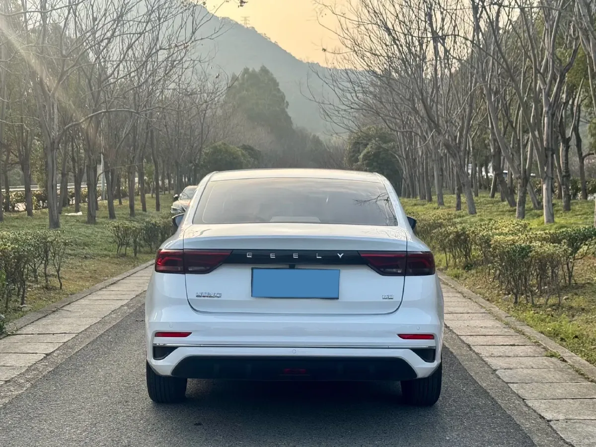 2023 Geely Emgrand 1.5L 127HP L4 CVT,autocango,china used car exporter,china ev exporter,chinese used car exporter,chinese used ev exporter