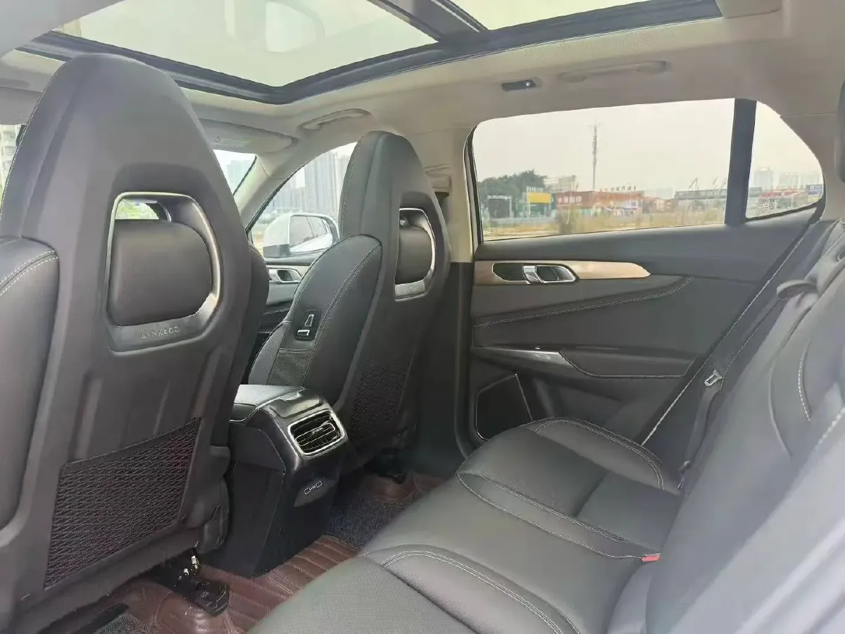 2019 LYNK&CO 01 2.0T 190HP L4 6AT,autocango,china used car exporter,china ev exporter,chinese used car exporter,chinese used ev exporter