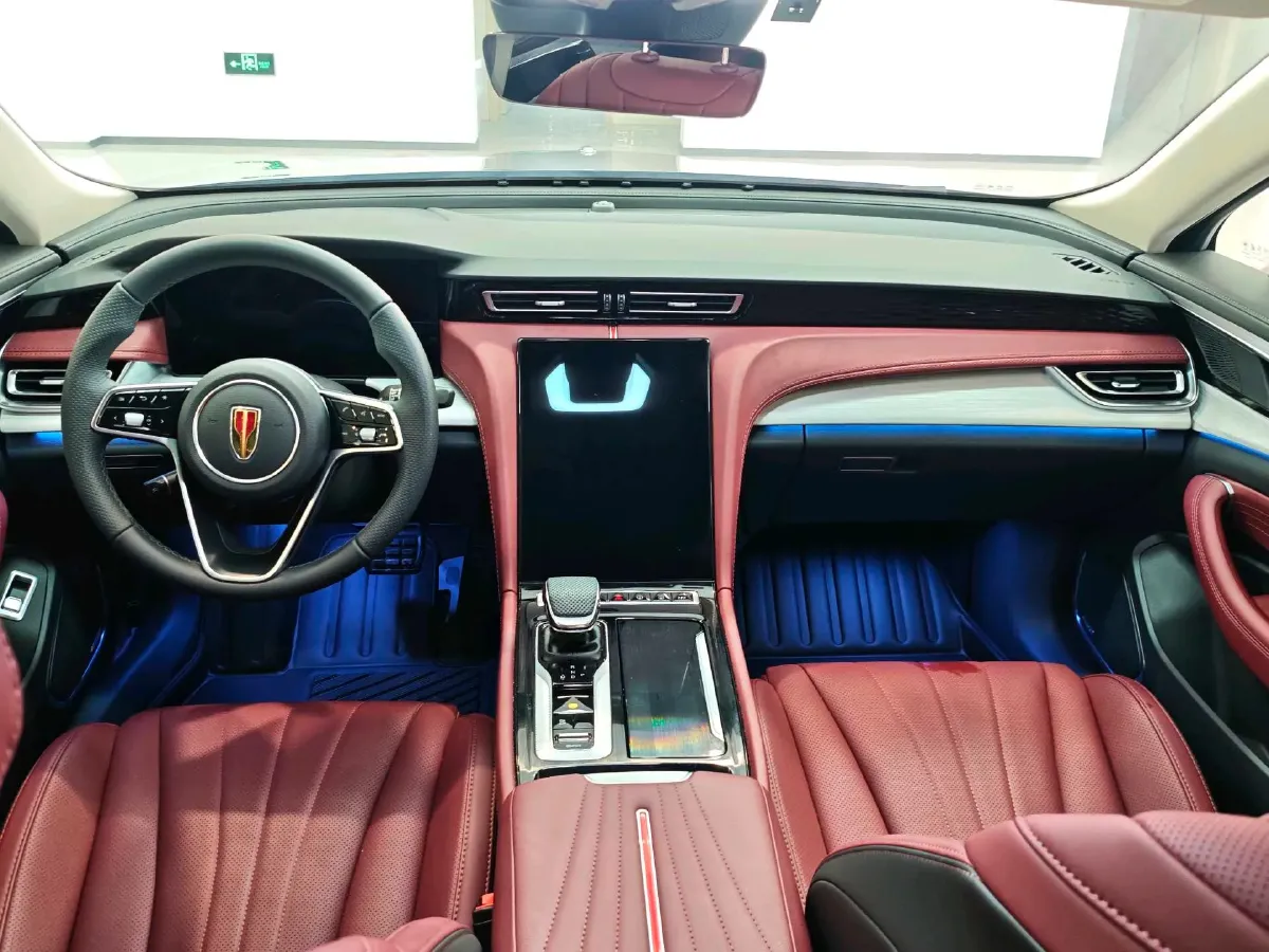 2025 HongQi H5 1.5T 169HP L4 1DHT Hybrid,autocango,china used car exporter,china ev exporter,chinese used car exporter,chinese used ev exporter