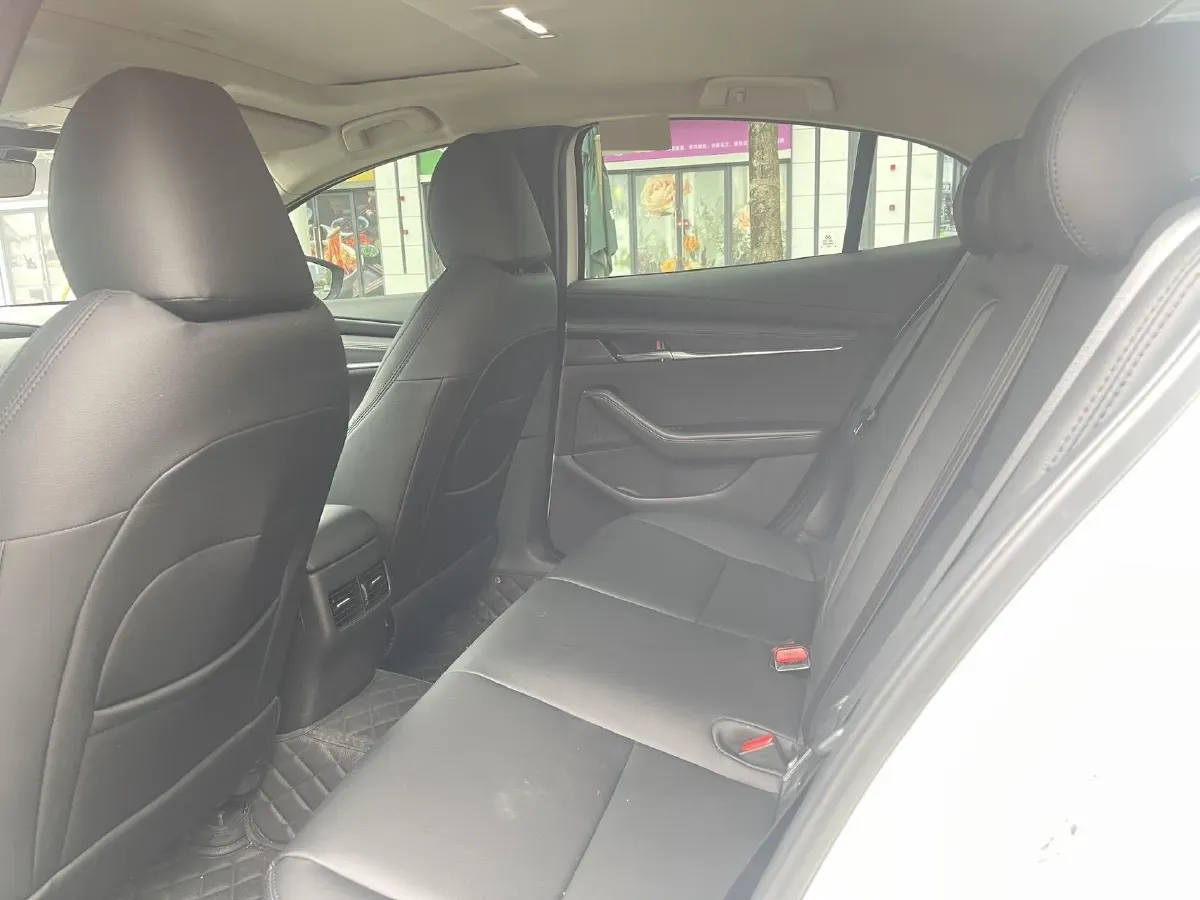 2023 Mazda 3 Axela 2.0L 158HP L4 6AT,autocango,china used car exporter,china ev exporter,chinese used car exporter,chinese used ev exporter