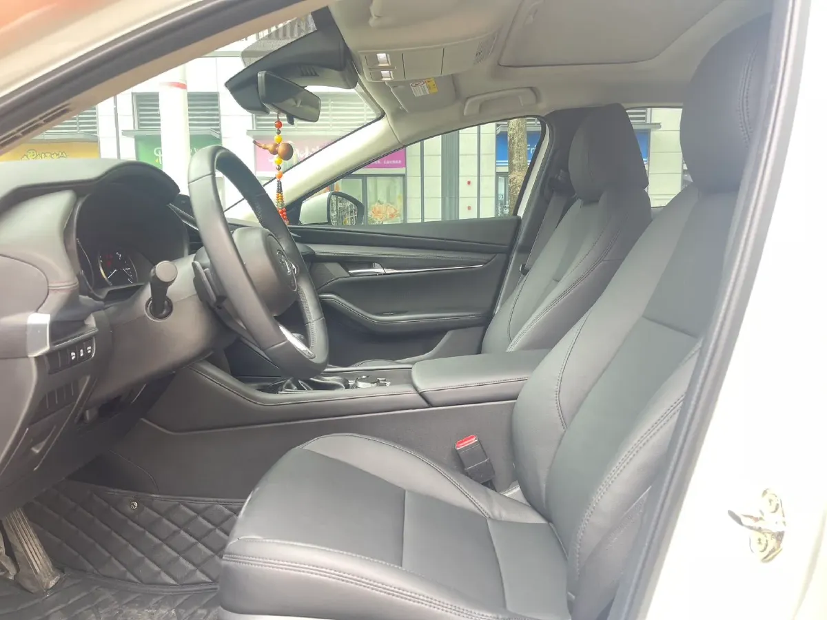 2023 Mazda 3 Axela 2.0L 158HP L4 6AT,autocango,china used car exporter,china ev exporter,chinese used car exporter,chinese used ev exporter