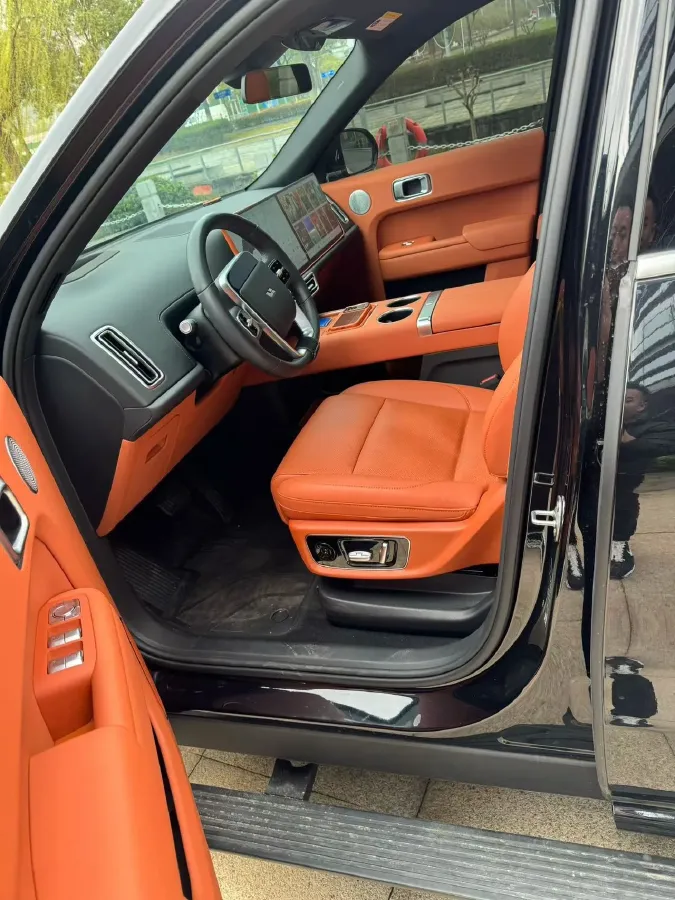 2024 Land Rover Range Rover Evoque 1.5T 200HP L3 8AT PHEV 15.5KWH,autocango,china used car exporter,china ev exporter,chinese used car exporter,chinese used ev exporter