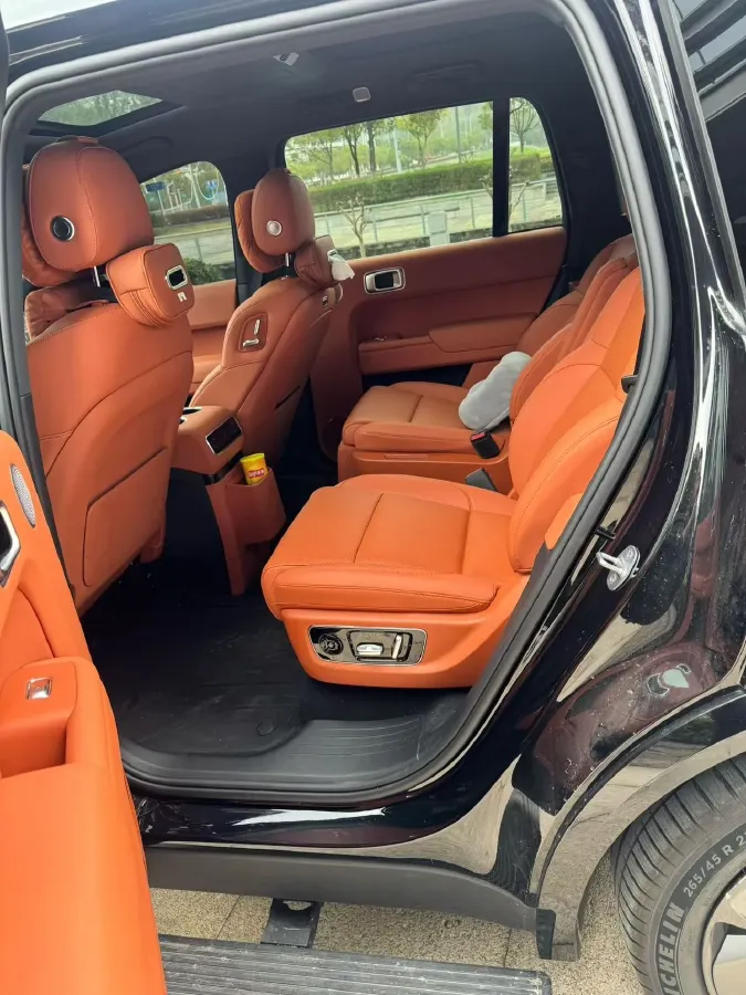 2024 Land Rover Range Rover Evoque 1.5T 200HP L3 8AT PHEV 15.5KWH,autocango,china used car exporter,china ev exporter,chinese used car exporter,chinese used ev exporter