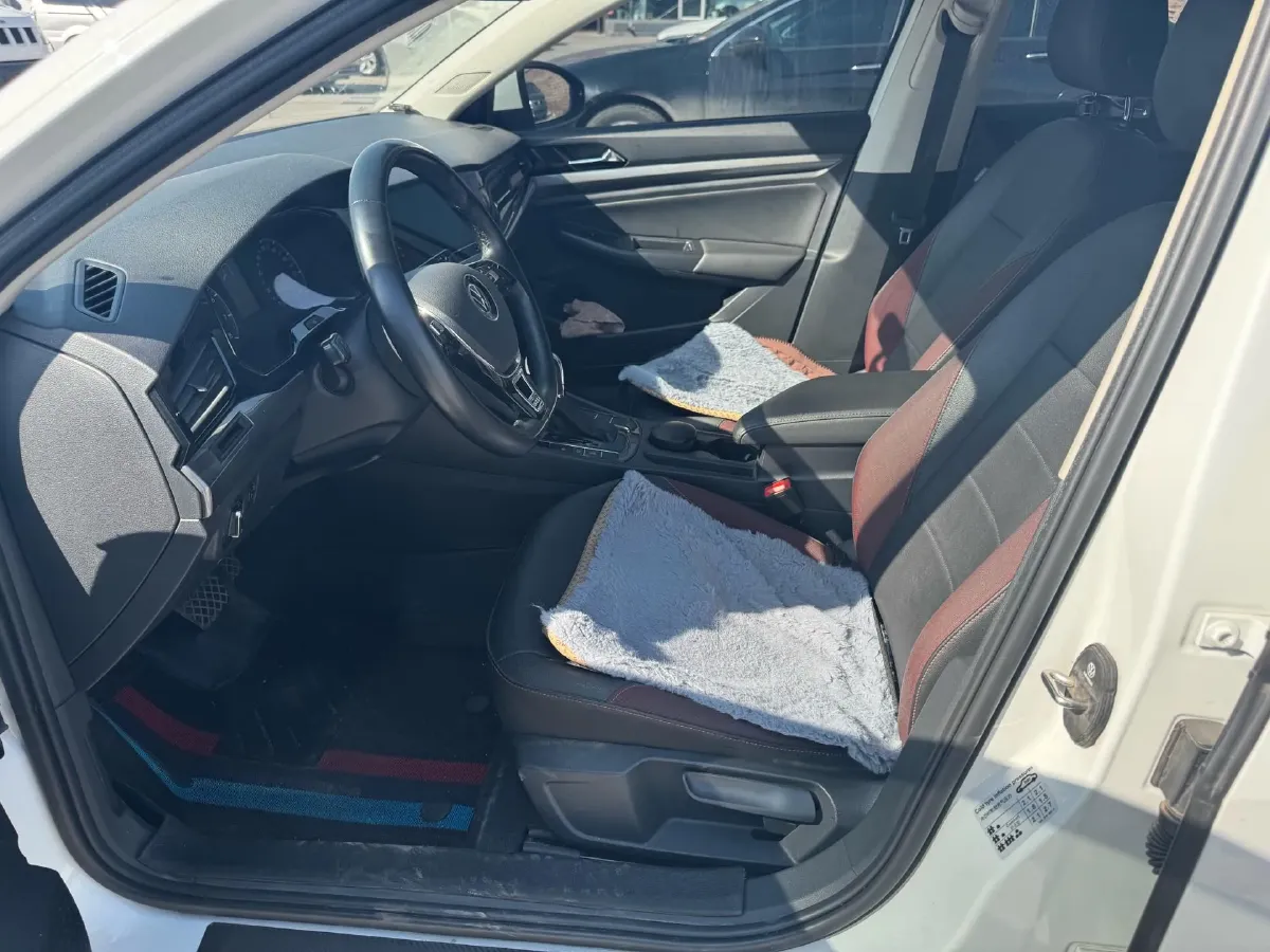 2021 Volkswagen Bora 1.5L 113HP L4 6AT,autocango,china used car exporter,china ev exporter,chinese used car exporter,chinese used ev exporter