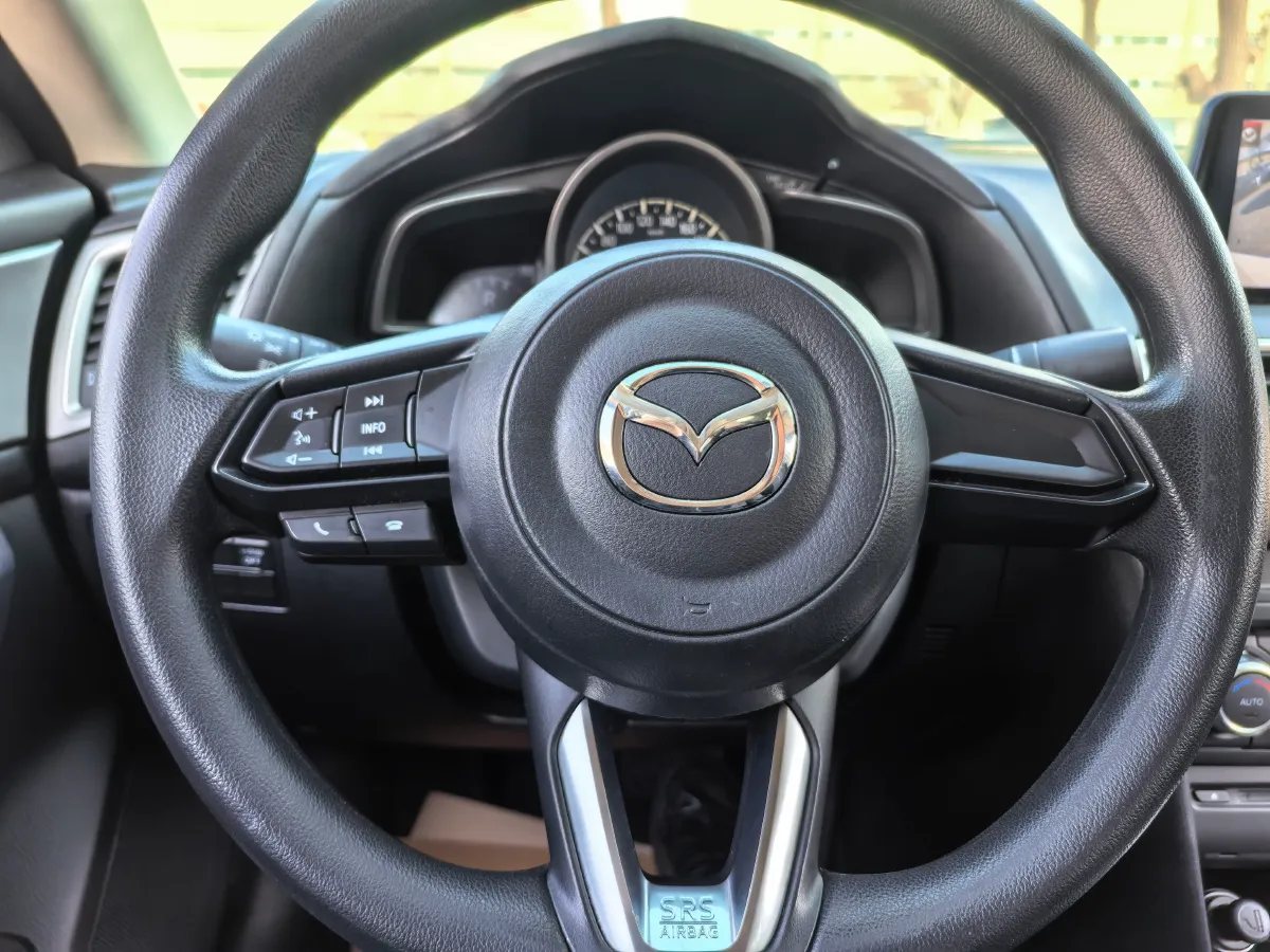 2017 Mazda 3 Axela 1.5L 117HP L4 6AT,autocango,china used car exporter,china ev exporter,chinese used car exporter,chinese used ev exporter