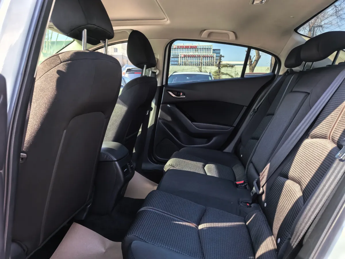 2017 Mazda 3 Axela 1.5L 117HP L4 6AT,autocango,china used car exporter,china ev exporter,chinese used car exporter,chinese used ev exporter