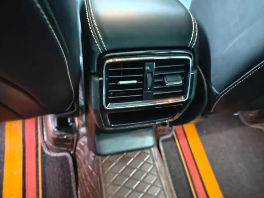 2017 Skoda Kodiak 1.8T 180HP L4 7DCT,autocango,china used car exporter,china ev exporter,chinese used car exporter,chinese used ev exporter