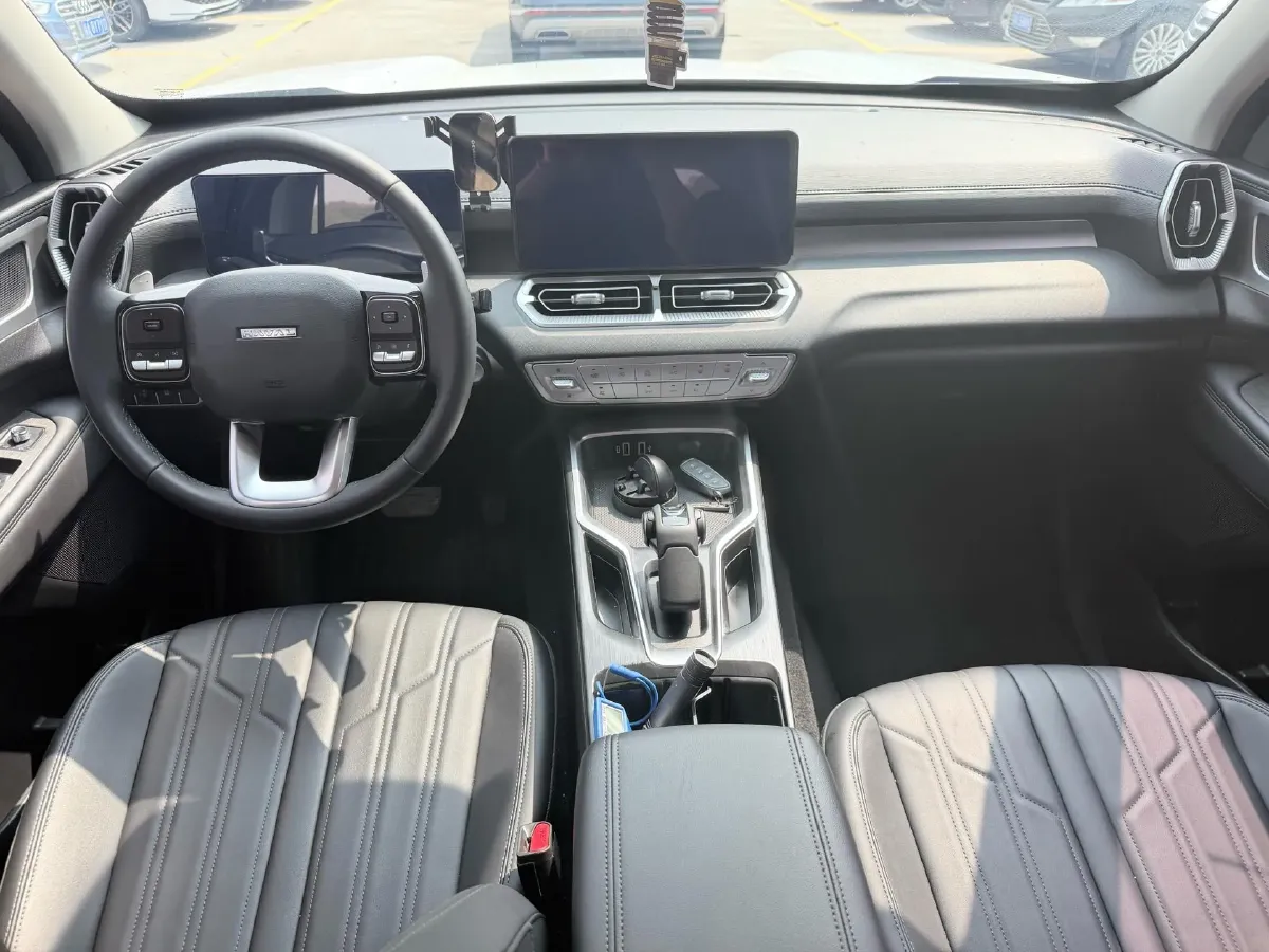 2023 Haval H5 2.0T 224HP L4 8AT,autocango,china used car exporter,china ev exporter,chinese used car exporter,chinese used ev exporter