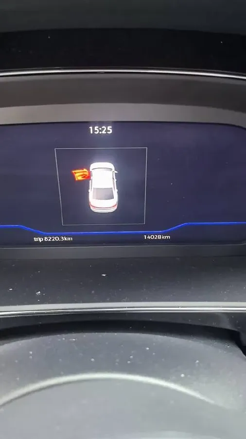 2025 Volkswagen Passat 2.0T 220HP L4 7DCT,autocango,china used car exporter,china ev exporter,chinese used car exporter,chinese used ev exporter