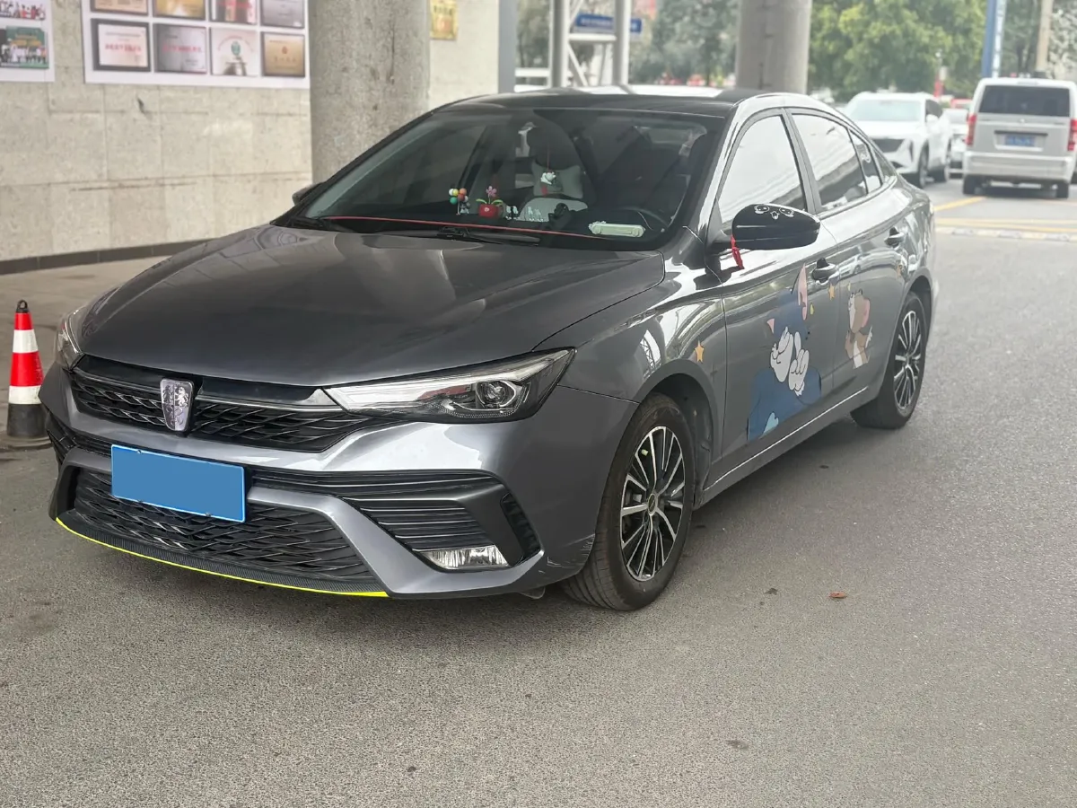 2021 Roewe i5 1.5L 120HP L4 CVT,autocango,china used car exporter,china ev exporter,chinese used car exporter,chinese used ev exporter