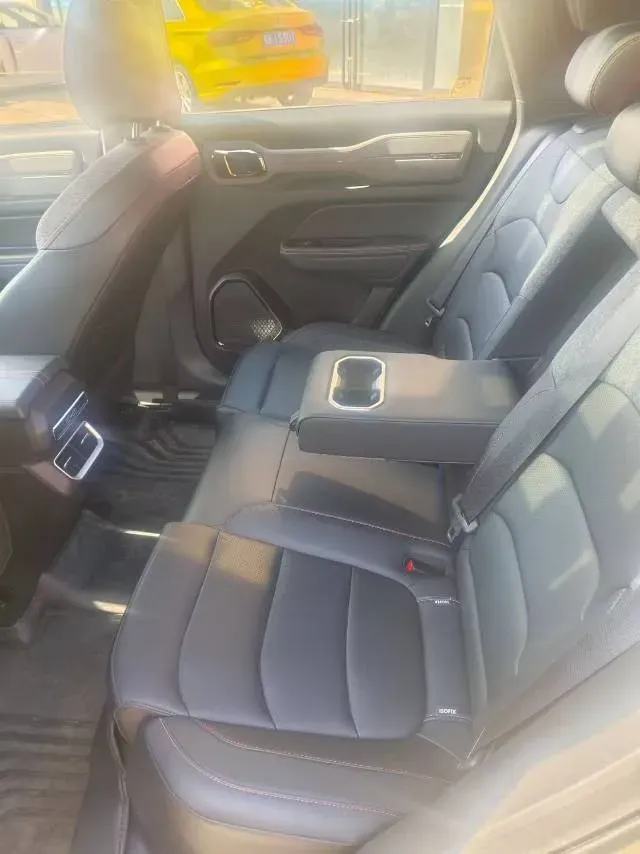 2025 Geely Cowboy 1.5T 181HP L4 7DCT,autocango,china used car exporter,china ev exporter,chinese used car exporter,chinese used ev exporter