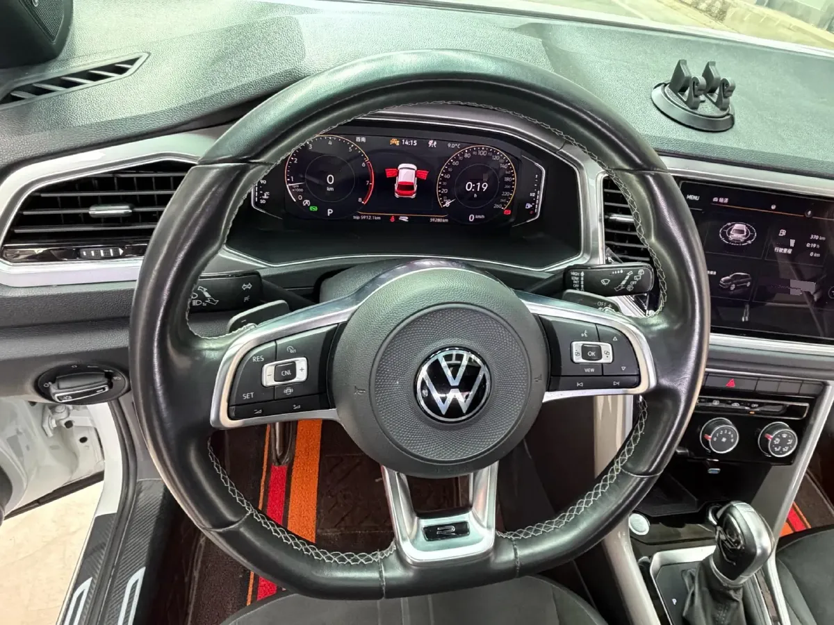 2022 Volkswagen T-Roc 1.4T 150HP L4 7DCT,autocango,china used car exporter,china ev exporter,chinese used car exporter,chinese used ev exporter