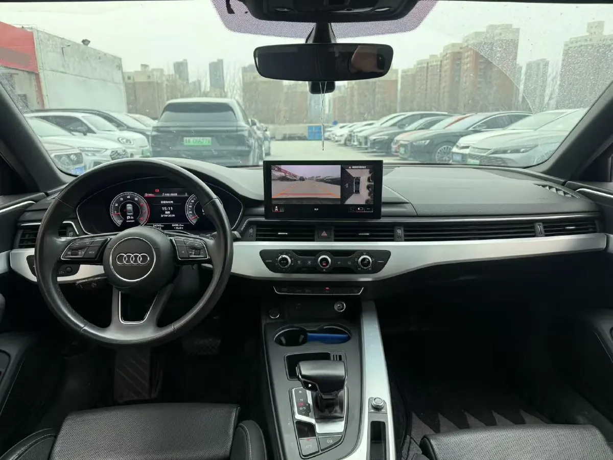 2023 Audi A4L 2.0T 190HP L4 7DCT,autocango,china used car exporter,china ev exporter,chinese used car exporter,chinese used ev exporter