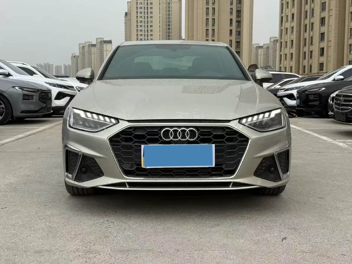 2023 Audi A4L 2.0T 190HP L4 7DCT,autocango,china used car exporter,china ev exporter,chinese used car exporter,chinese used ev exporter
