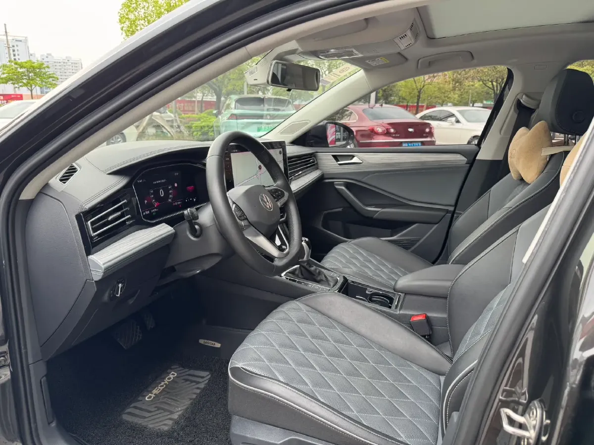 2023 Volkswagen Sagitar 1.5T 160HP L4 7DCT,autocango,china used car exporter,china ev exporter,chinese used car exporter,chinese used ev exporter