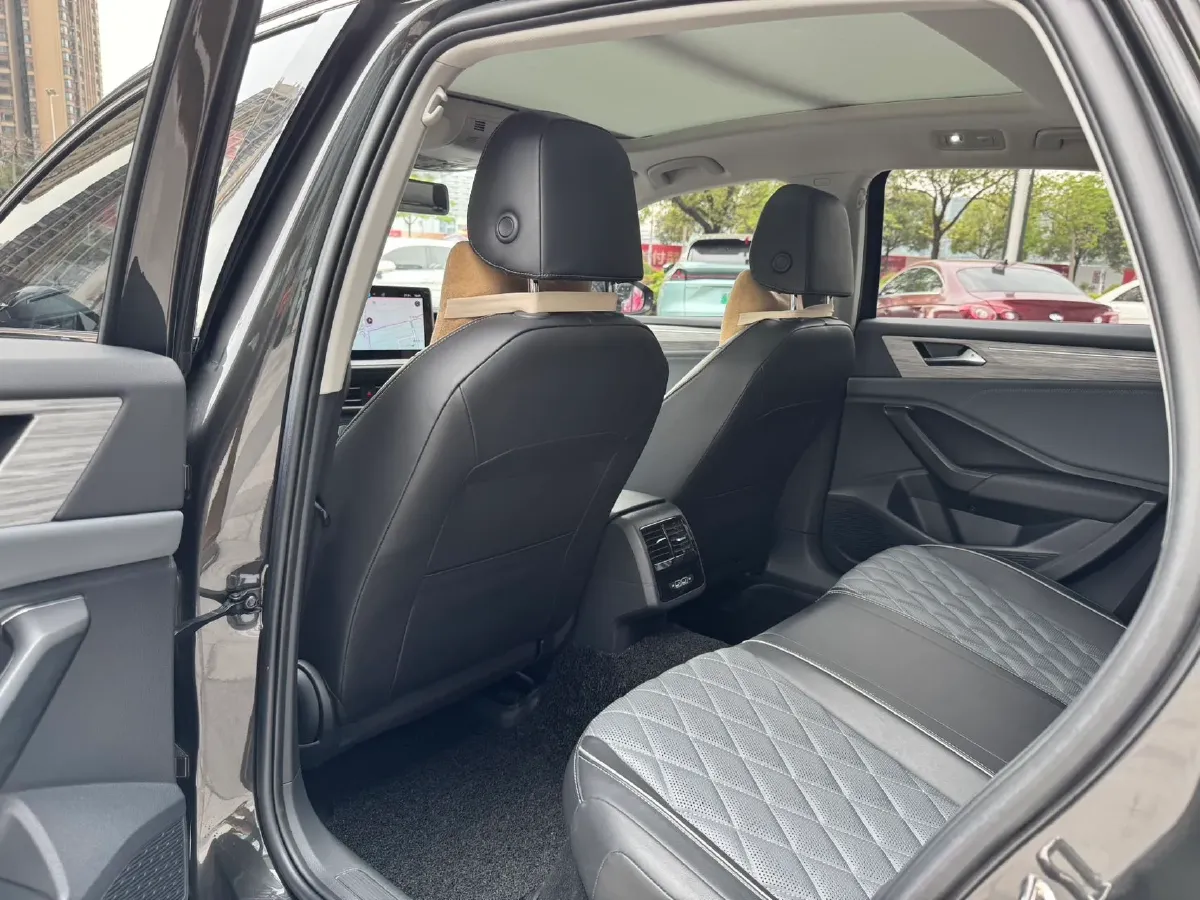 2023 Volkswagen Sagitar 1.5T 160HP L4 7DCT,autocango,china used car exporter,china ev exporter,chinese used car exporter,chinese used ev exporter