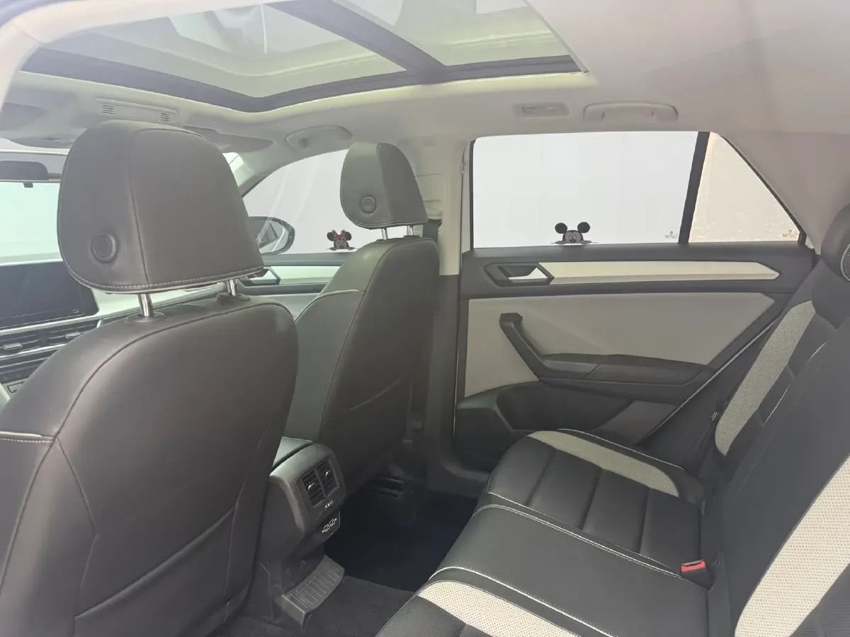 2023 Volkswagen T-Roc 1.4T 150HP L4 7DCT,autocango,china used car exporter,china ev exporter,chinese used car exporter,chinese used ev exporter