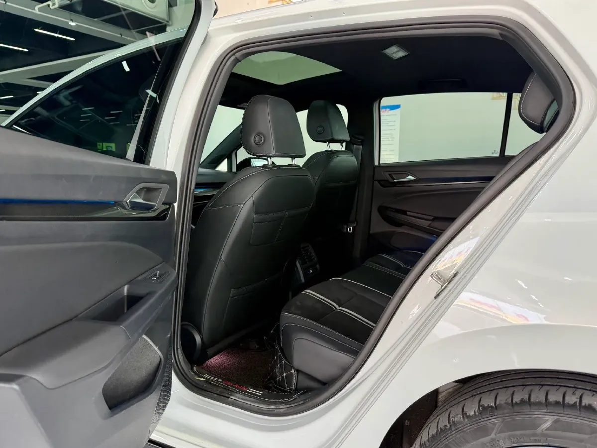 2021 Volkswagen Golf 1.4T 150HP L4 7DCT,autocango,china used car exporter,china ev exporter,chinese used car exporter,chinese used ev exporter