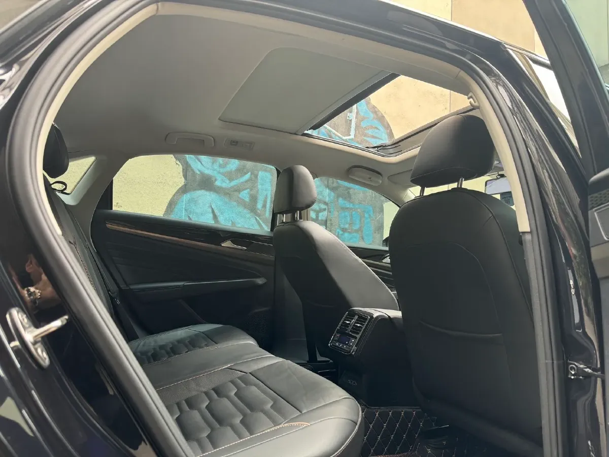 2019 Skoda Kodiak 2.0T 186HP L4 7DCT,autocango,china used car exporter,china ev exporter,chinese used car exporter,chinese used ev exporter