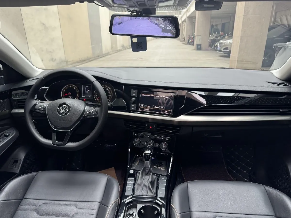 2019 Skoda Kodiak 2.0T 186HP L4 7DCT,autocango,china used car exporter,china ev exporter,chinese used car exporter,chinese used ev exporter