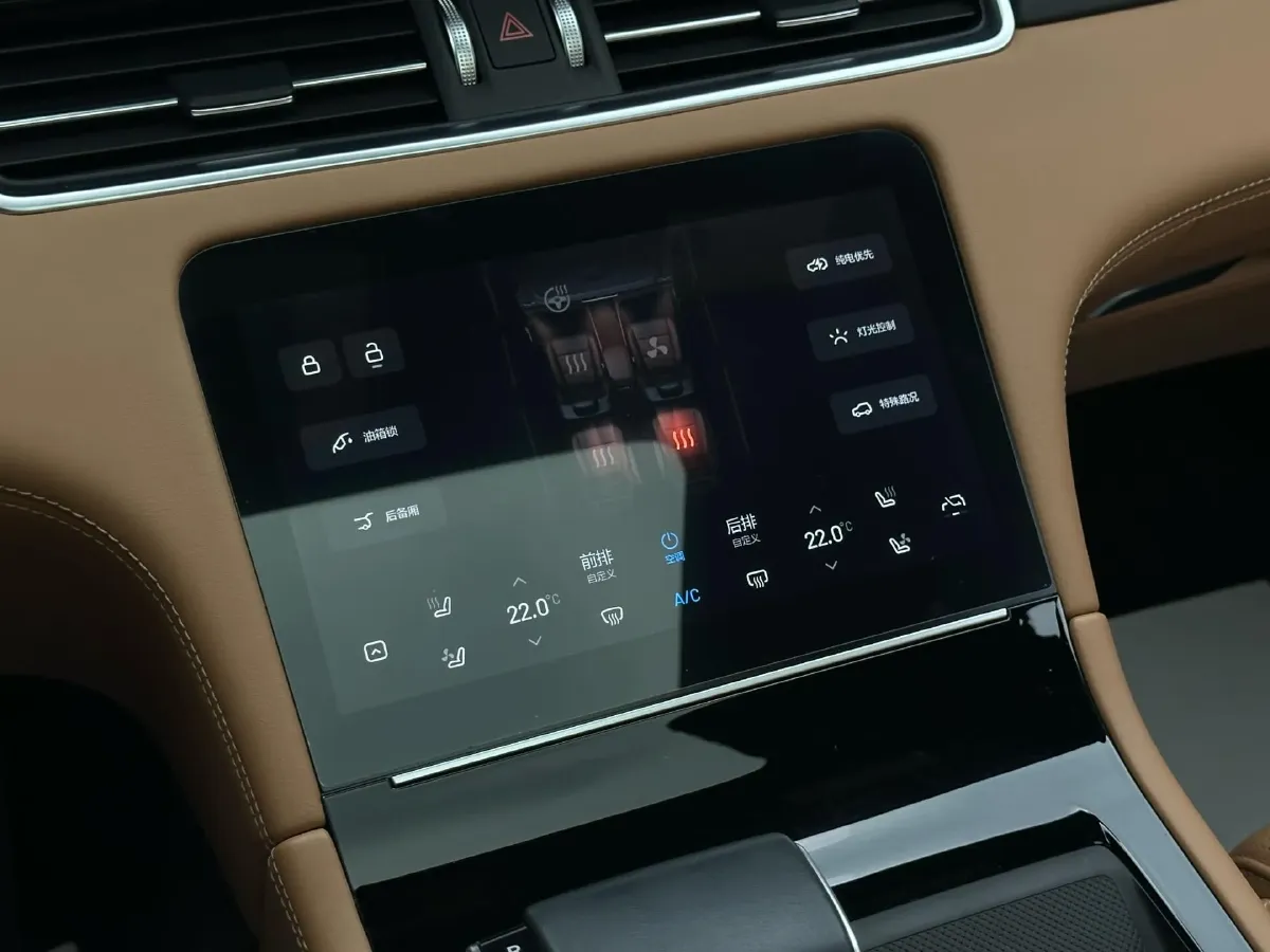 2021 Li ONE Range Extended 131HP REEV 40.5KWH,autocango,china used car exporter,china ev exporter,chinese used car exporter,chinese used ev exporter