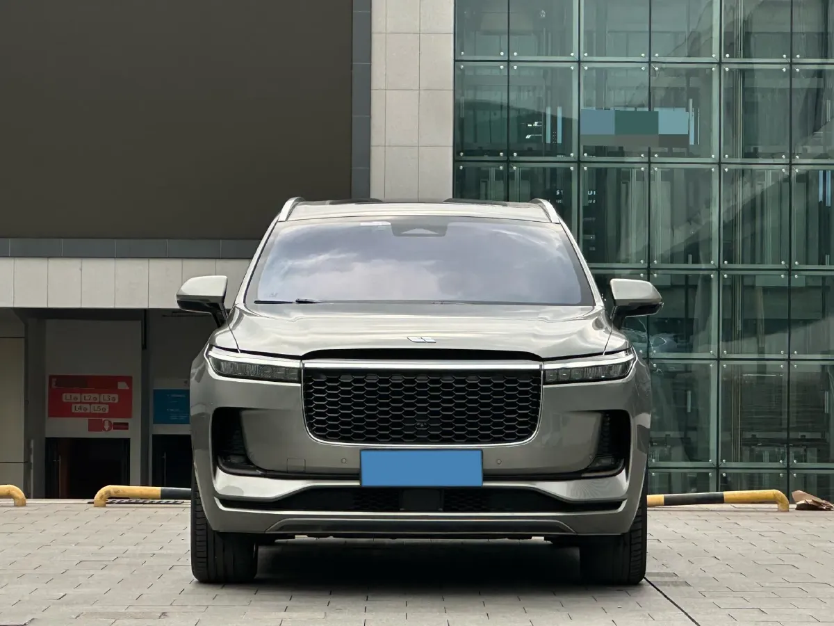 2021 Li ONE Range Extended 131HP REEV 40.5KWH,autocango,china used car exporter,china ev exporter,chinese used car exporter,chinese used ev exporter