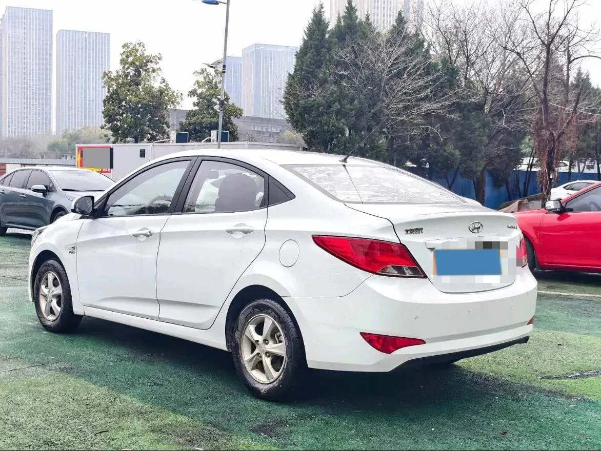 2016 Hyundai Reina 1.4L 107HP L4 4AT,autocango,china used car exporter,china ev exporter,chinese used car exporter,chinese used ev exporter