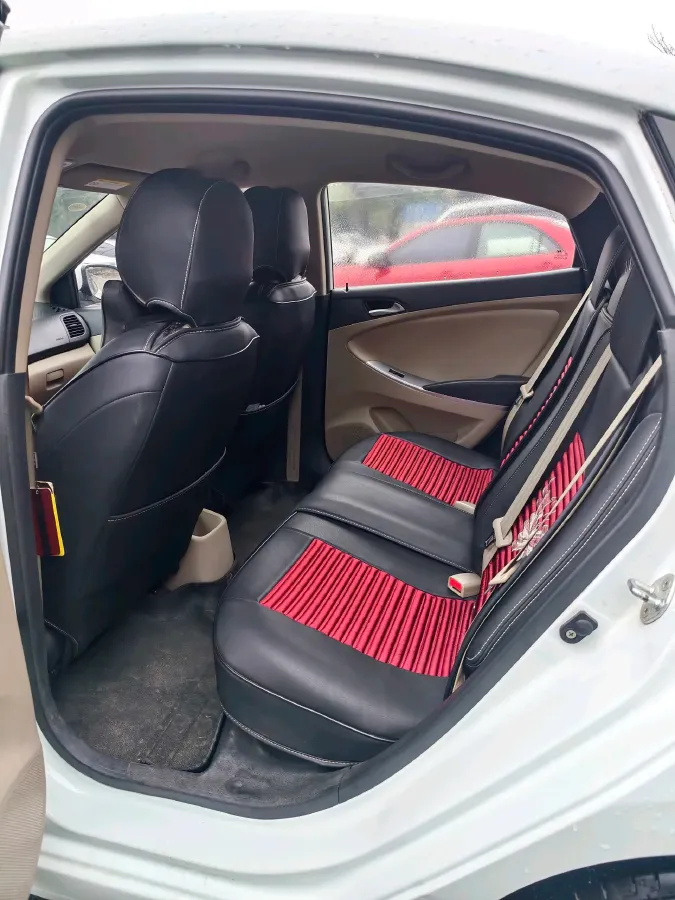 2016 Hyundai Reina 1.4L 107HP L4 4AT,autocango,china used car exporter,china ev exporter,chinese used car exporter,chinese used ev exporter