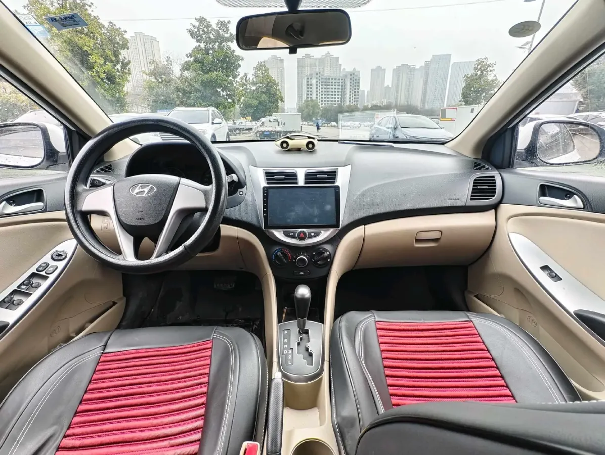 2016 Hyundai Reina 1.4L 107HP L4 4AT,autocango,china used car exporter,china ev exporter,chinese used car exporter,chinese used ev exporter