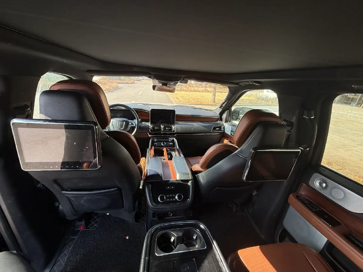 2019 Lincoln Navigator 3.5T 388HP V6 10AT,autocango,china used car exporter,china ev exporter,chinese used car exporter,chinese used ev exporter