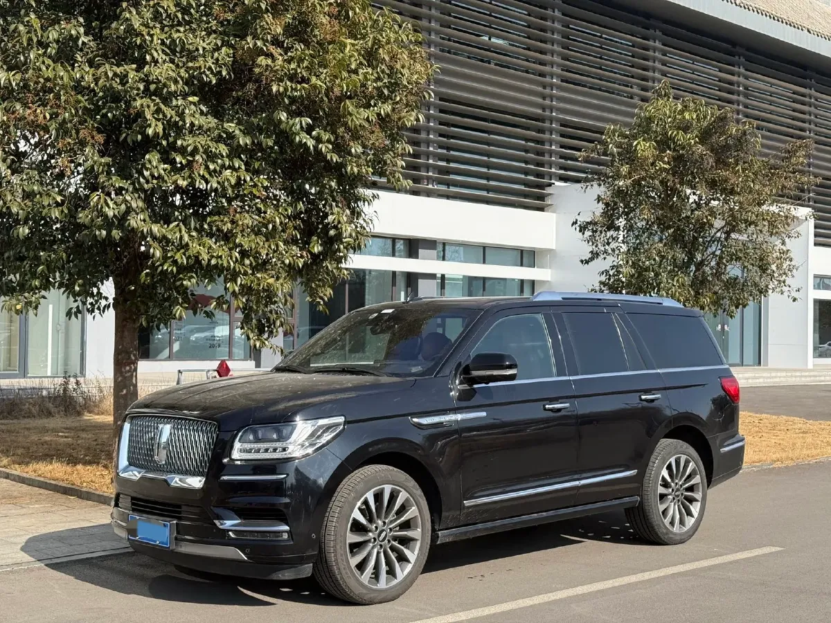 2019 Lincoln Navigator 3.5T 388HP V6 10AT,autocango,china used car exporter,china ev exporter,chinese used car exporter,chinese used ev exporter