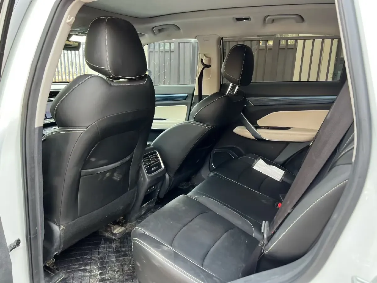 2022 Geely Azkarra 1.8T 184HP L4 7DCT,autocango,china used car exporter,china ev exporter,chinese used car exporter,chinese used ev exporter