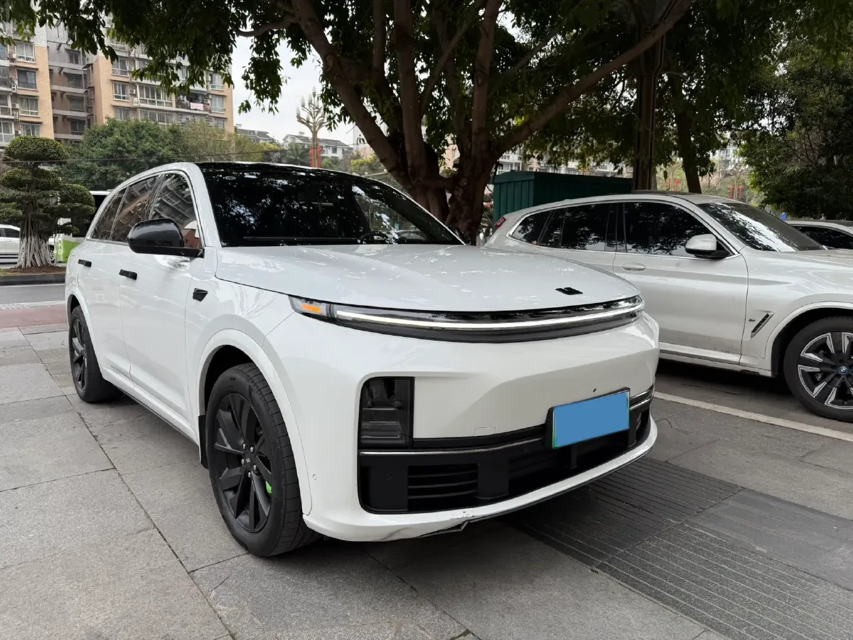 2023 Li L7 Range Extended 154HP REEV 40.9KWH,autocango,china used car exporter,china ev exporter,chinese used car exporter,chinese used ev exporter