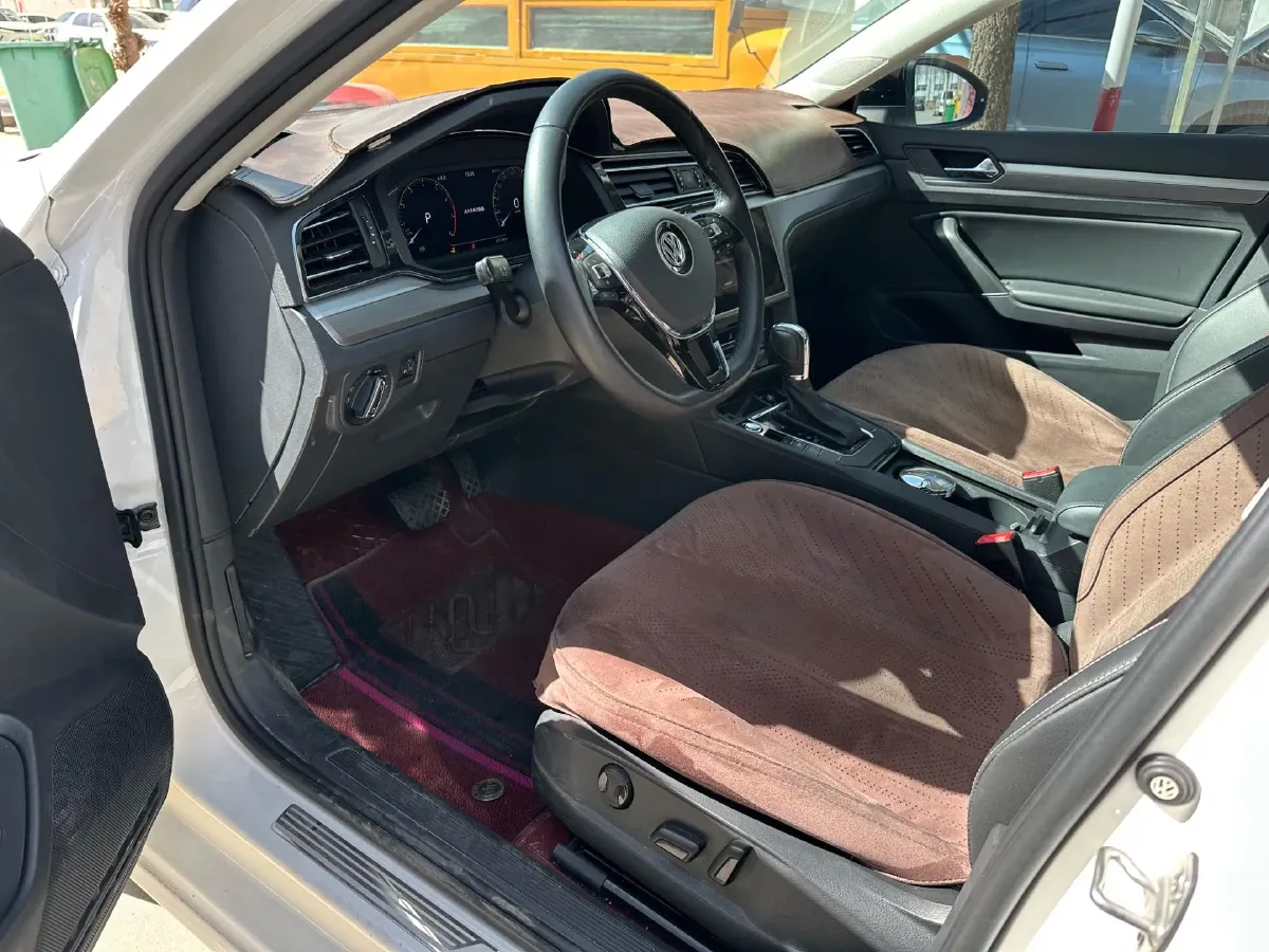 2021 Volkswagen Lamando 1.4T 150HP L4 7DCT,autocango,china used car exporter,china ev exporter,chinese used car exporter,chinese used ev exporter