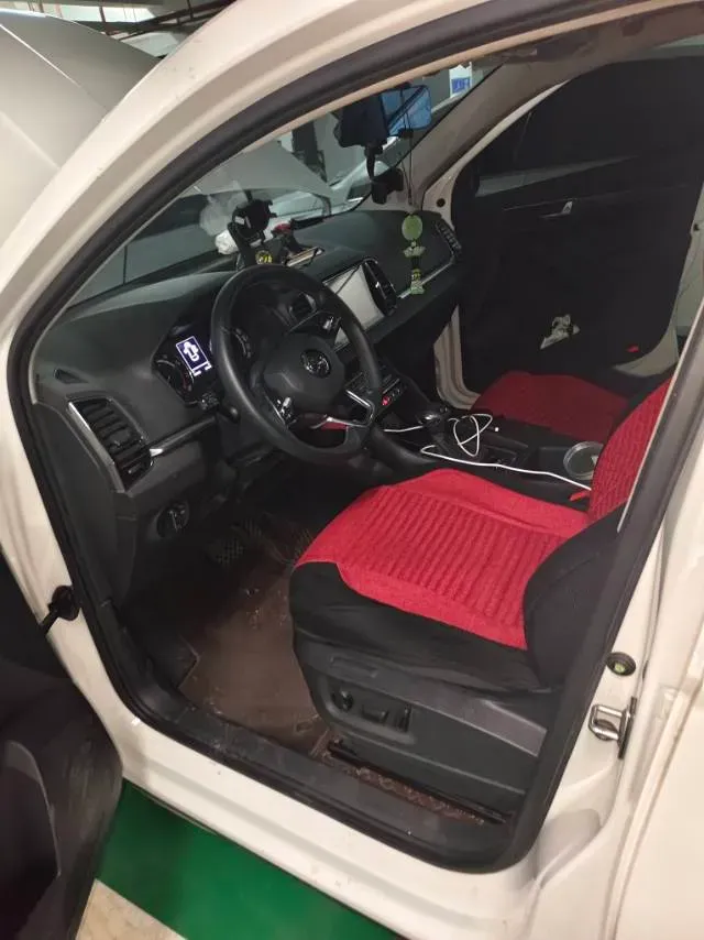 2021 Skoda Karoq 1.4T 150HP L4 7DCT,autocango,china used car exporter,china ev exporter,chinese used car exporter,chinese used ev exporter