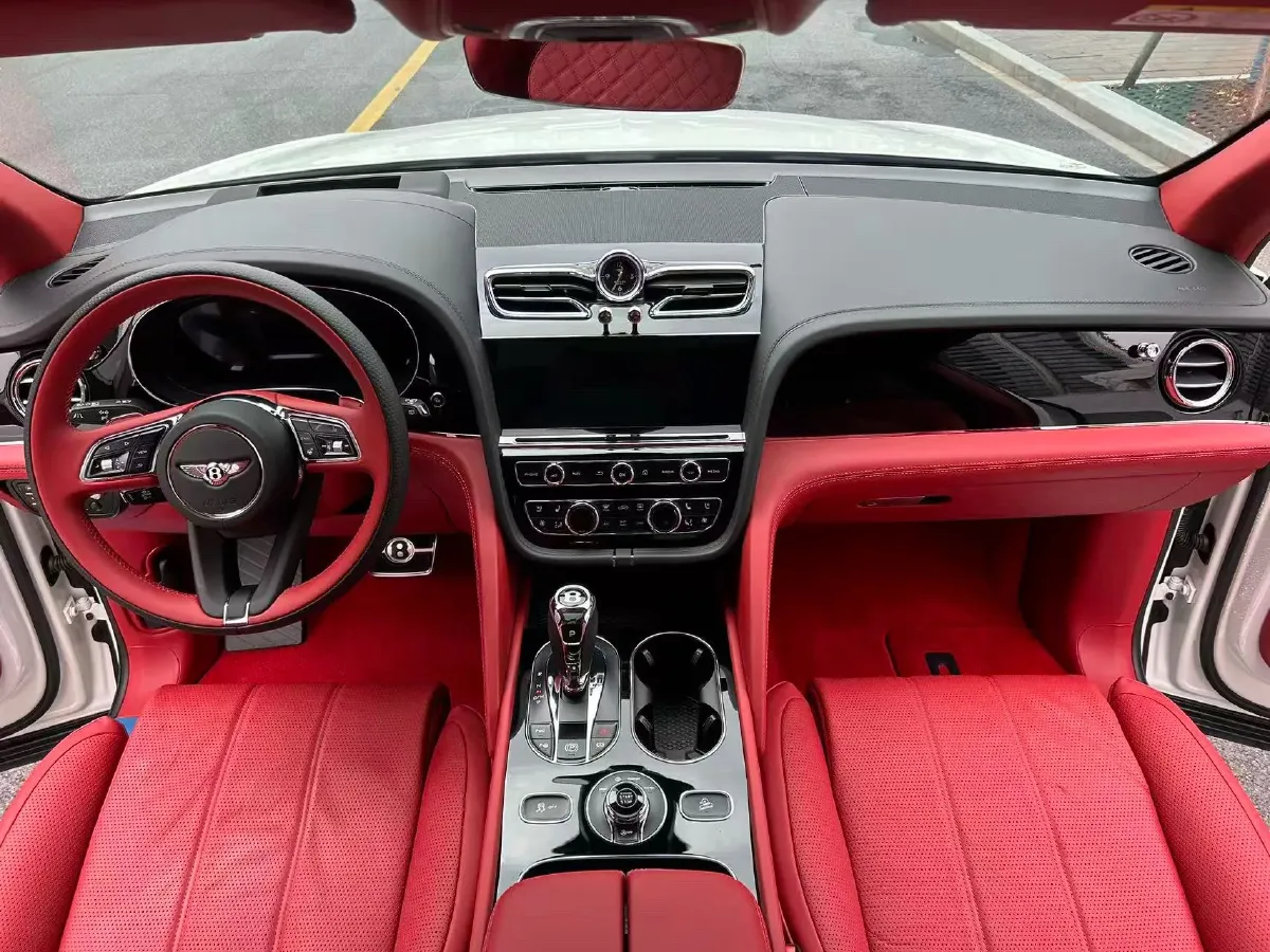 2021 Bentley Bentayga 4.0T 550HP V8 8AT,autocango,china used car exporter,china ev exporter,chinese used car exporter,chinese used ev exporter