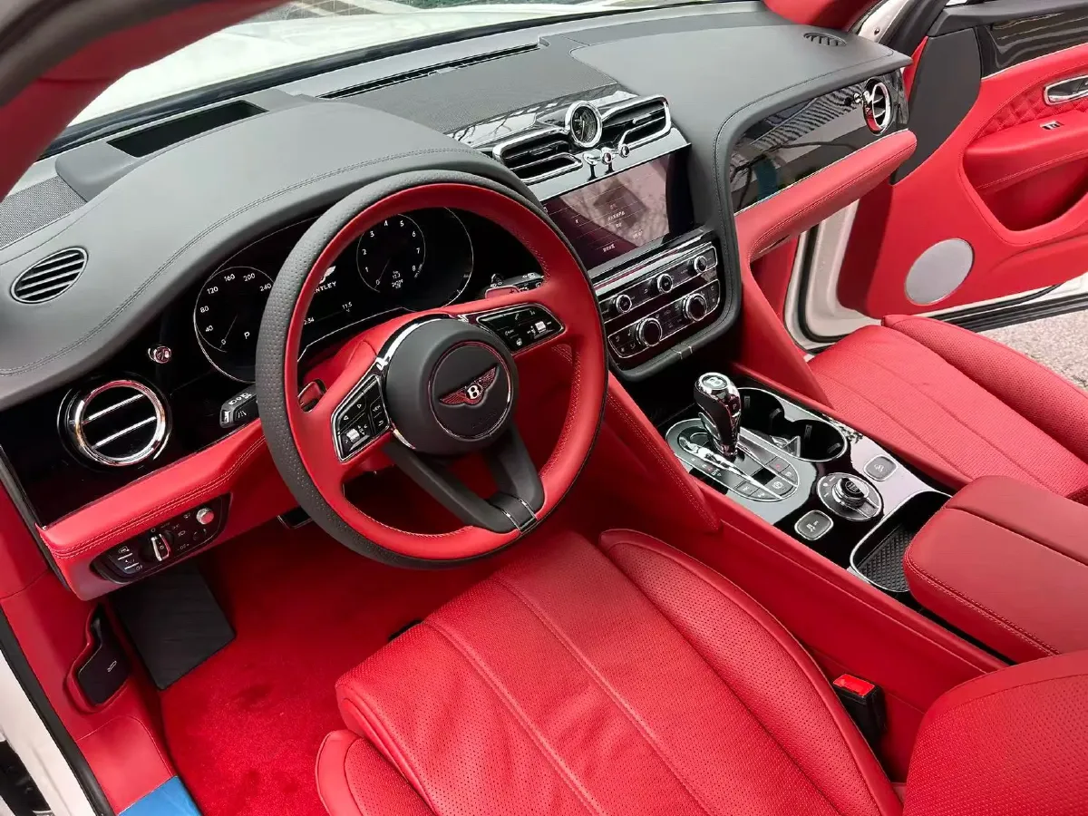 2021 Bentley Bentayga 4.0T 550HP V8 8AT,autocango,china used car exporter,china ev exporter,chinese used car exporter,chinese used ev exporter