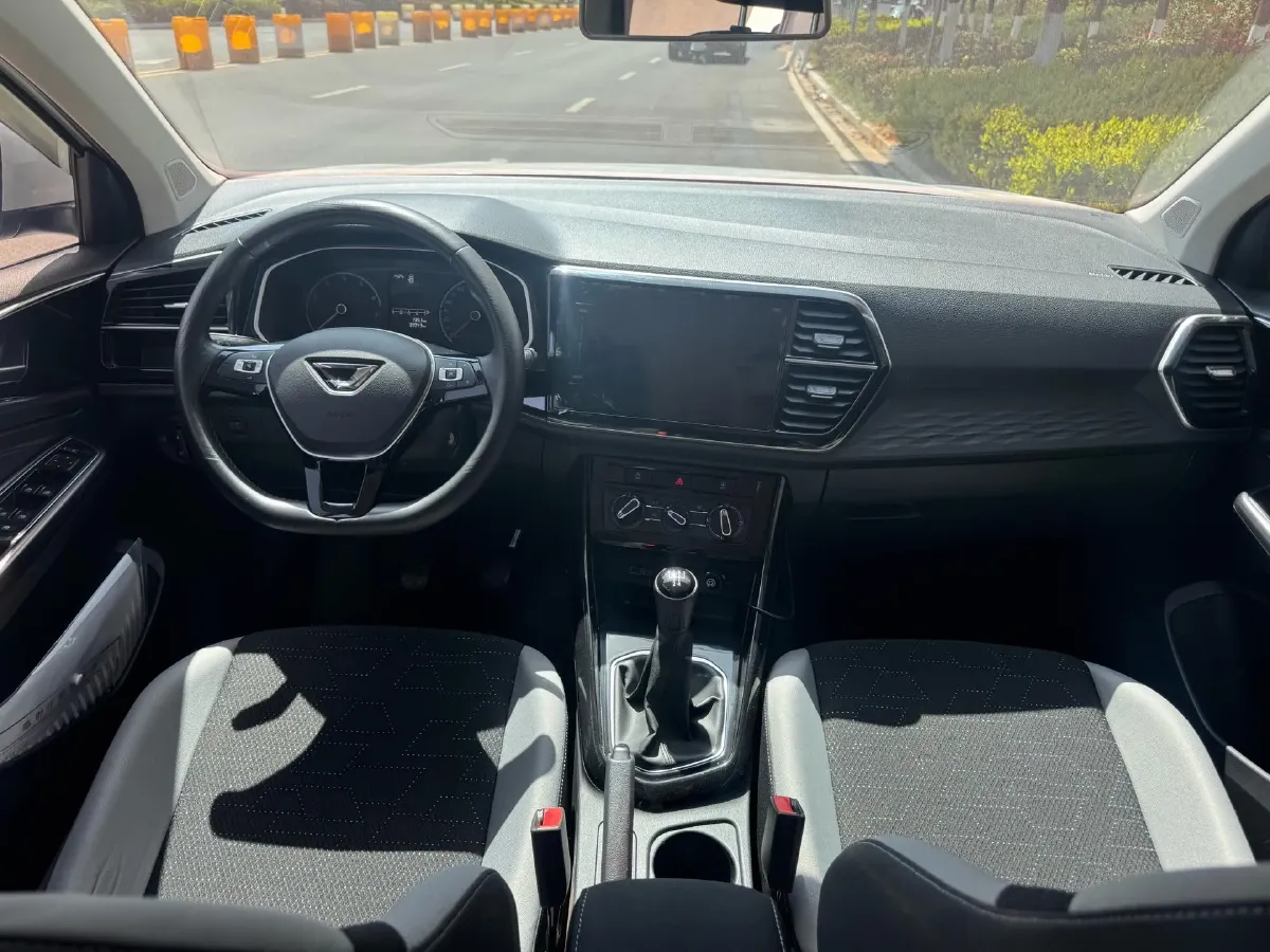 2021 Jetta VS5 1.4T 150HP L4 5MT,autocango,china used car exporter,china ev exporter,chinese used car exporter,chinese used ev exporter