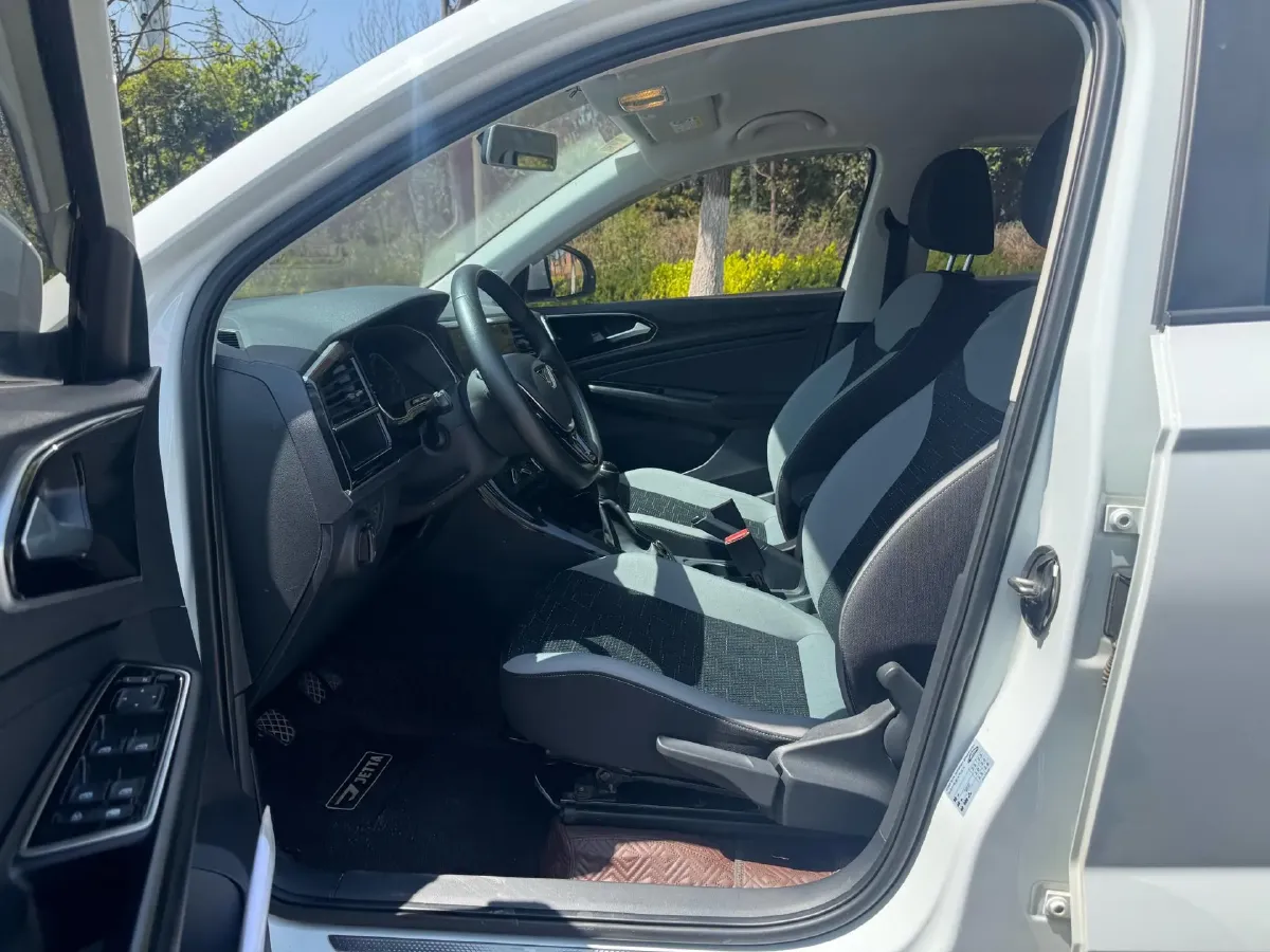 2021 Jetta VS5 1.4T 150HP L4 5MT,autocango,china used car exporter,china ev exporter,chinese used car exporter,chinese used ev exporter