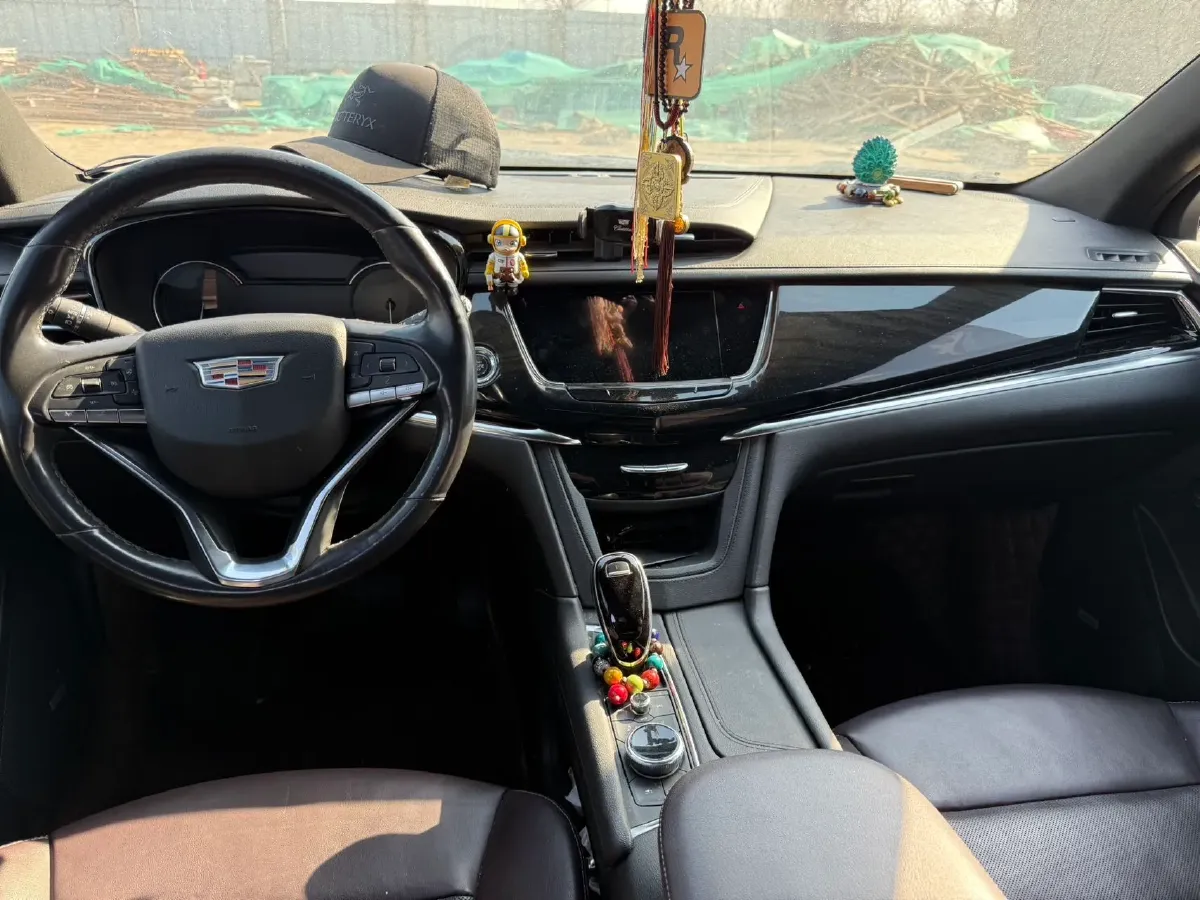 2021 Cadillac XT6 2.0T 237HP L4 9AT,autocango,china used car exporter,china ev exporter,chinese used car exporter,chinese used ev exporter