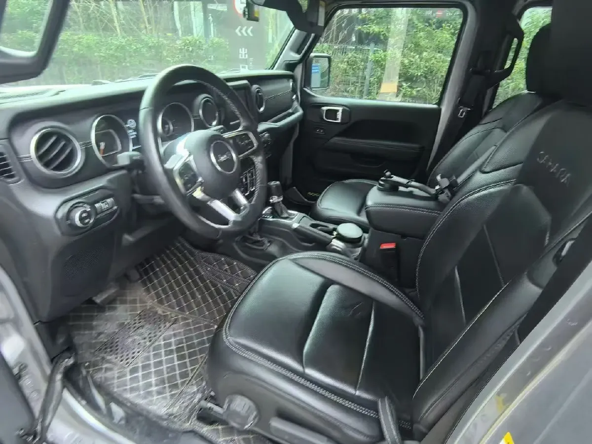 2019 Jeep Wrangler 2.0T 266HP L4 8AT,autocango,china used car exporter,china ev exporter,chinese used car exporter,chinese used ev exporter