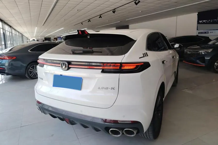 2021 ChangAn UNI-K 2.0T 233HP L4 8AT,autocango,china used car exporter,china ev exporter,chinese used car exporter,chinese used ev exporter