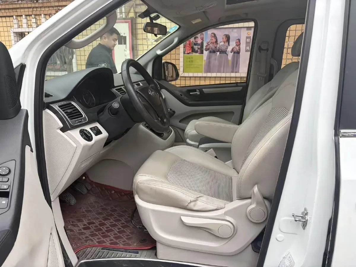 2018 MAXUS G10 2.4L 143HP L4 5MT,autocango,china used car exporter,china ev exporter,chinese used car exporter,chinese used ev exporter