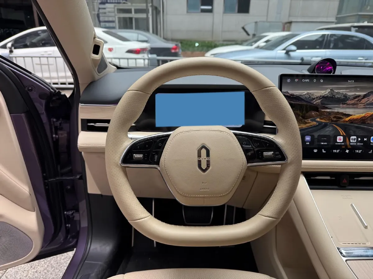 2025 AITO AITO M5 1.5T 152HP L4 REEV 42KWH,autocango,china used car exporter,china ev exporter,chinese used car exporter,chinese used ev exporter