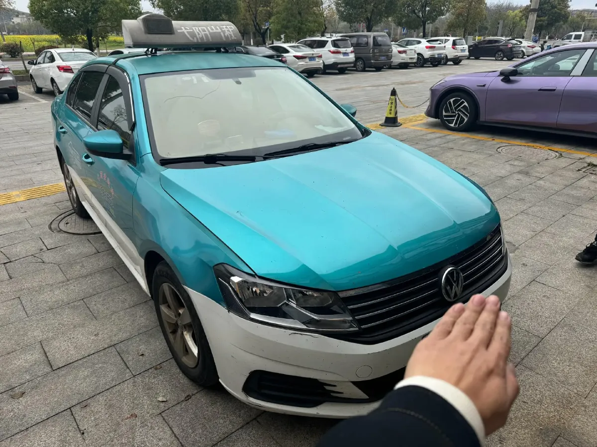 2019 Volkswagen Polo 1.5L 113HP L4 5MT,autocango,china used car exporter,china ev exporter,chinese used car exporter,chinese used ev exporter