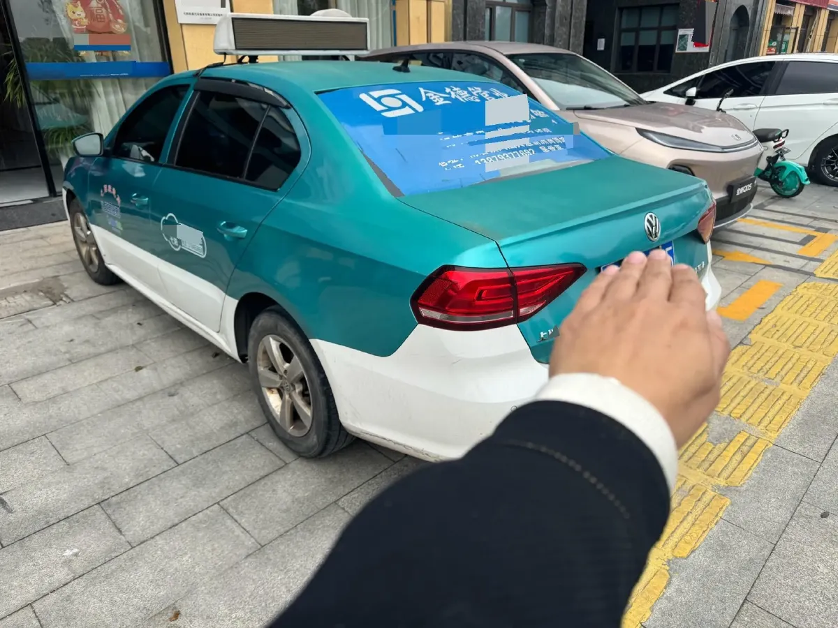 2019 Volkswagen Polo 1.5L 113HP L4 5MT,autocango,china used car exporter,china ev exporter,chinese used car exporter,chinese used ev exporter