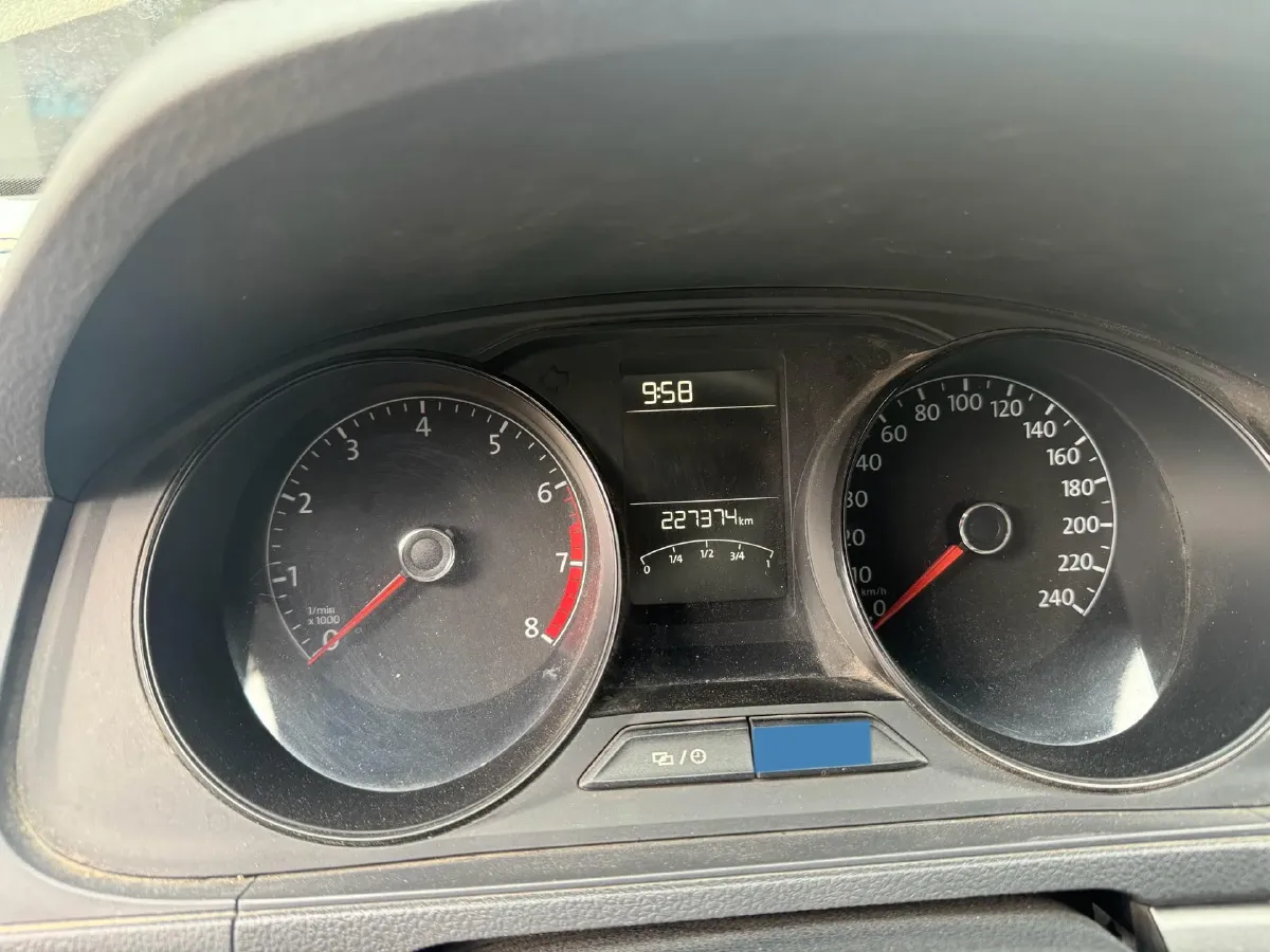 2019 Volkswagen Polo 1.5L 113HP L4 5MT,autocango,china used car exporter,china ev exporter,chinese used car exporter,chinese used ev exporter